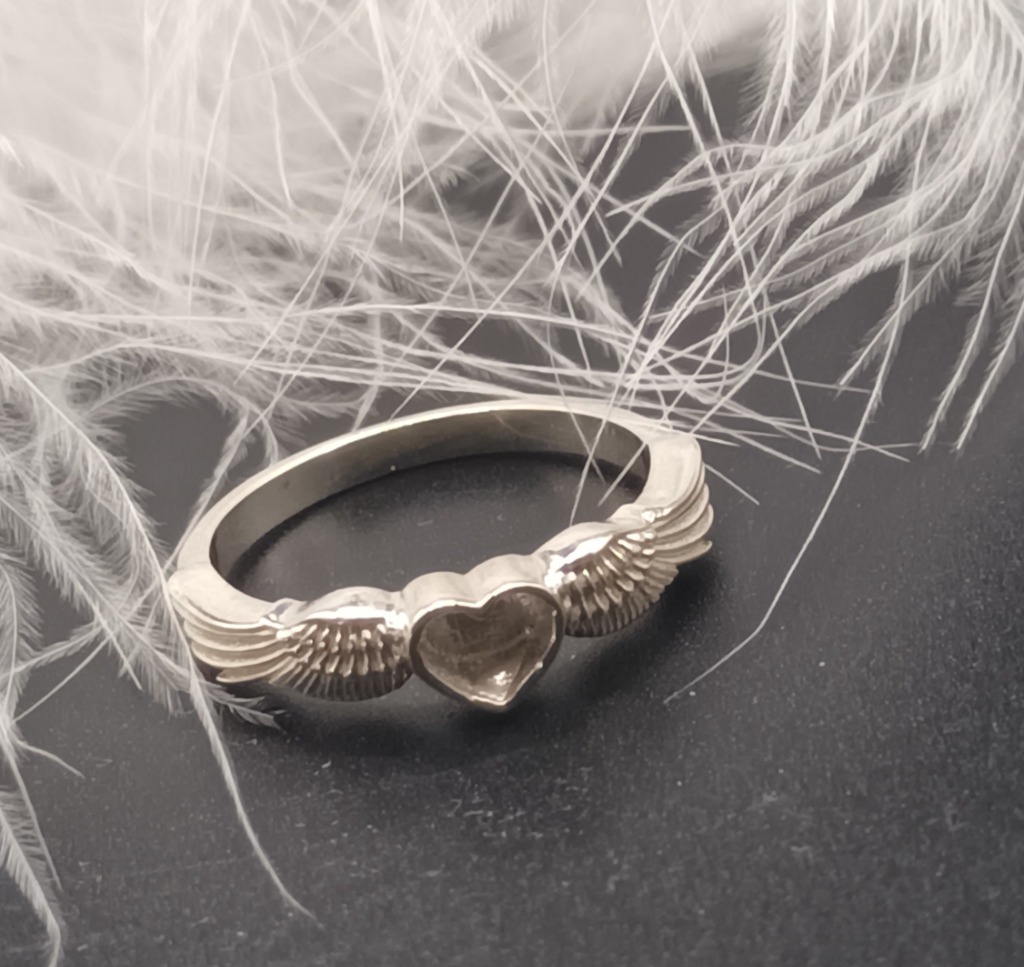925 Silver Angel Wing Heart Ring